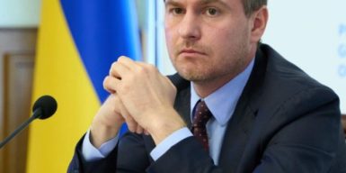 Рада відправила у відставку Генпрокурора Кравченка на тлі гучного скандалу довкола НАБУ