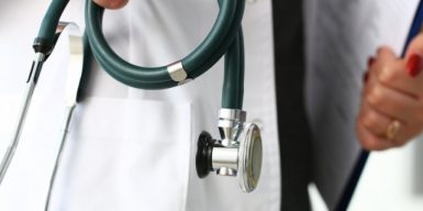 Несвоєчасна діагностика інфаркту: столичній лікарці повідомлено про підозру через смерть пацієнтки