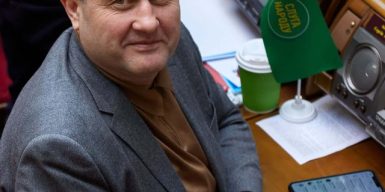 Суд стягнув зі “слуги народу” Сергія Литвиненка вартість трьох елітних авто на понад 7 млн грн