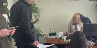 Посадовиця податкової вимагала від представника приватного товариства на прифронтовій території Сумщини 2 мільйони гривень