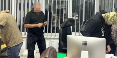 СБУ викрила голову чернігівського осередку «Батьківщини» та ексзаступника Голови ДСНС, які намагалися організувати в Україні низку терактів, підпалів та замах на активіста