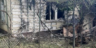 Ворог атакував три райони Дніпропетровщини безпілотниками та артилерією: є поранені