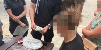 Правоохоронець з Одещини разом з матір’ю незаконно переправляв чоловіків до Молдови