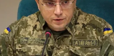 Військовослужбовцю – колишньому міністру інфраструктури Омеляну повідомили про підозру в ухиленні від служби