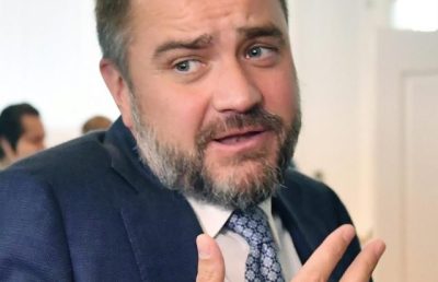 Колишній президент УАФ Павелко втік за кордон за підробленою довідкою, – ЗМІ