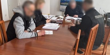 Керівник житомирської обласної лікарні вимагав “відкати” від підприємців