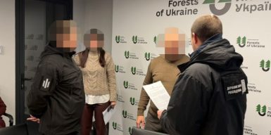 Екскерівник Південного міжрегіонального управління лісгоспу вимагав $25 тисяч за мисливські угіддя