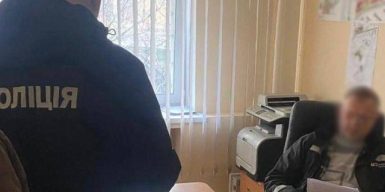 “Ремонт” укриттів без унітазів та фарби: посадовця столичного вишу підозрюють у розкраданні 1,2 млн грн