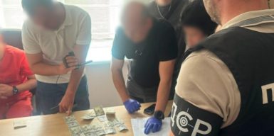 На Волині затримали голову експертної команди та завідувача відділення за продаж фіктивних груп інвалідності