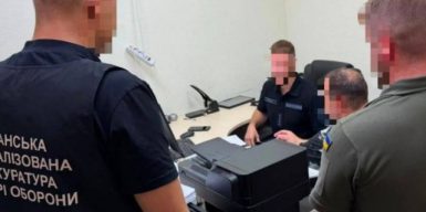 Понад 6,7 мільйона гривень незаконних «бойових»: на Луганщині судитимуть чотирьох військових посадовців