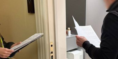 Розтрата мільйона на закупівлі пального: експосадовцю “Укргазвидобування” повідомлено про підозру
