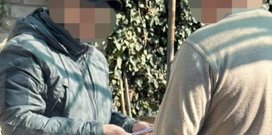 Переплата на дровах для ЗСУ: начальника КЕВ Херсона підозрюють у зловживаннях