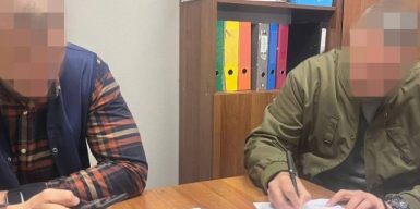 Екскерівник Військової академії незаконно виплатив втікачу за кордон 1,1 млн грн