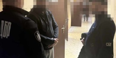 На Прикарпатті судитимуть двох поліцейських-наркодилерів
