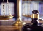 Почесна відставка: українці довічно утримуватимуть суддю, який приховав мільйони дружини