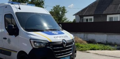 На Дніпропетровщині військовий, який перебував у СЗЧ, поранив бійців КОРД та застрелився