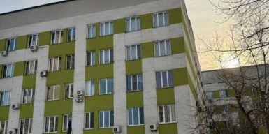 Смерть породіллі в київському перинатальному центрі: лікарці Оболонського пологового повідомлено про підозру
