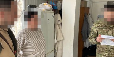 Керівництво військової частини та підприємець організували постачання неякісного меду для військових на 30,5 млн гривень