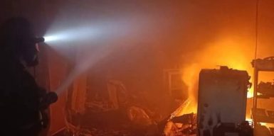 Ворог атакував Дніпро БпЛА: пошкоджено склад логістичної компанії