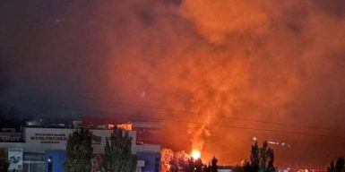 Ворог атакував Дніпровський район реактивними БпЛА: пошкоджено ТРЦ “Караван”