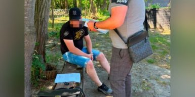 Полковник прикордонного загону незаконно виплатив “бойові” на 2 млн грн