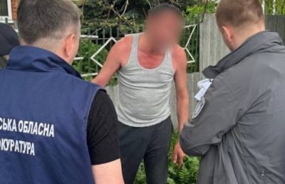На Харківщині затримали посадовця Держгеокадастру, який п’яним брав хабар біля дому
