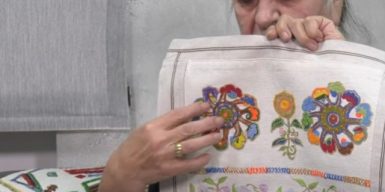 Історія народу у візерунках: як дніпровські вишивальниці бережуть традиції України