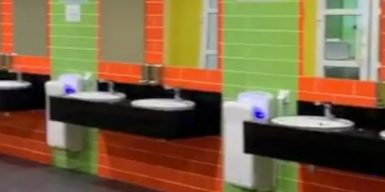 Новые санузлы и яркая столовая: в Днепре отремонтировали еще одну школу (видео)