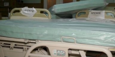 Дніпровські лікарні отримали багатофункціональні ліжка і матраци від європейських партнерів