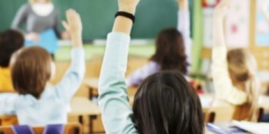 В Днепре утвердили список школ, которые перестанут набирать первые классы: фото