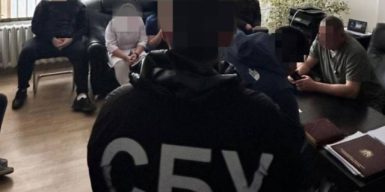 Фейкові виклики “швидкої” та фіктивні госпіталізації: у Черкасах група медиків “заробляла” на охочих уникнути мобілізації