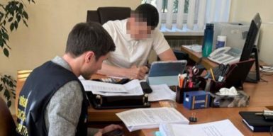 Махінації з вагонами на 48 млн грн: директору філії “Укрзалізниці” оголосили підозру