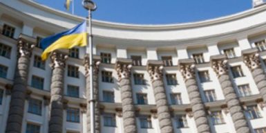Гроші в бюджеті є, а уряд штучно створив кризу з платежами громад, — економічний журналіст Лямець