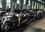 Тріщини замість десятиліть служби: керівництво вагонобудівного заводу “заробило” мільйони на постачанні неякісних вагонів для “Укрзалізниці”