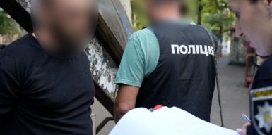 Начальник штабу військової частини вимагав хабар за повернення на службу після СЗЧ