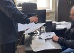Суд виніс вирок поліцейському, який під час патрулювання побив адвоката та зламав йому ребро