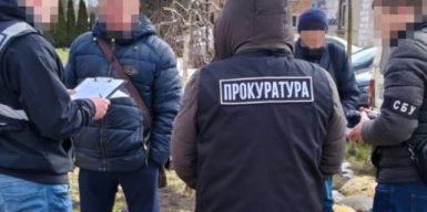 У Львові затримали адвоката, який обіцяв за $2800 допомогти приватизувати колишній готель та їдальню через “впливових знайомих”
