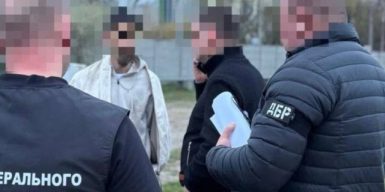 Посадовець Міноборони за хабарі працевлаштовував чоловіків з метою бронювання