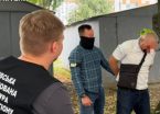 Представився працівником ТЦК та погрожував “штрафбатом”: у Харкові на хабарі $10 тисяч затримали майора ВСП