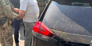 Суд взяв під варту основного фігуранта справи про хабарі у податковій Сумщини