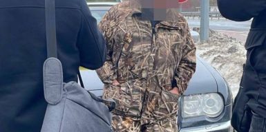 Керівники оборонних держпідприємств вимагали гроші за бронювання від мобілізації через фіктивне працевлаштування