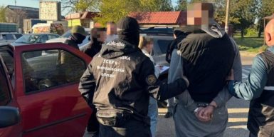 “Перетворювали” на громадян ЄС: на Миколаївщині викрили схему підробки документів для військовозобов’язаних