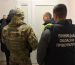 Столичний адвокат зі спільником під виглядом правоохоронців пограбували подружжя пенсіонерів у Вінниці