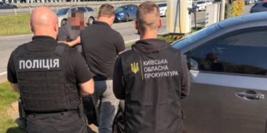 Доктор наук за 8 тисяч доларів обіцяв працевлаштування з відстрочкою від мобілізації