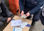 Заступник начальника відділу Чернівецького РТЦК вимагав хабарі за зняття чоловіків з розшуку в “Оберіг”