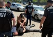 СБУ затримала начальника Житомирського обласного ТЦК, який за хабарі обіцяв підприємцю не мобілізовувати його працівників