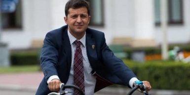 Владимир Зеленский не будет ездить на велосипеде на работу, — замглавы АП