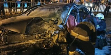 В Днепре на Слобожанском проспекте столкнулись 4 автомобиля: фото, видео