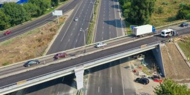 На трассе Днепр-Павлоград ремонтируют дорогу и мосты: фото