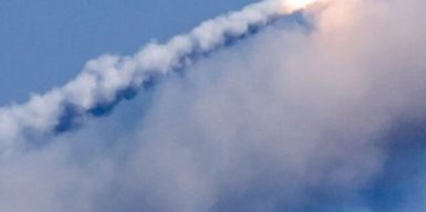 Вночі ворог здійснив атаку на Дніпро: постраждали люди